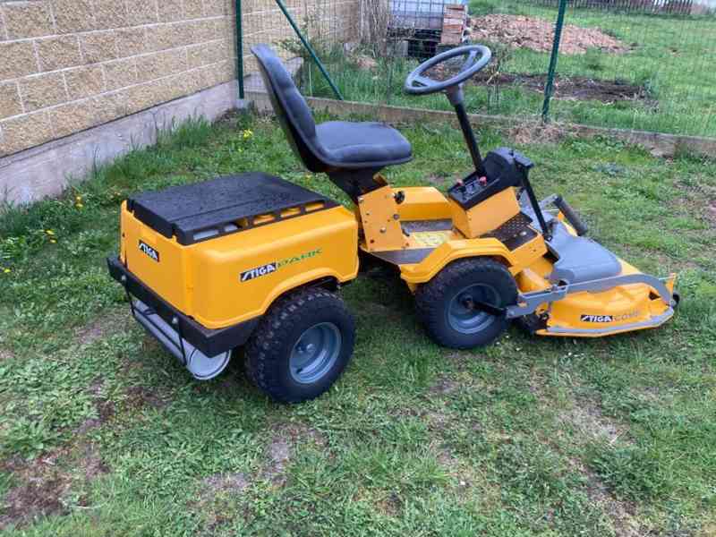 Zahradní traktor,rider Stiga Park - foto 4