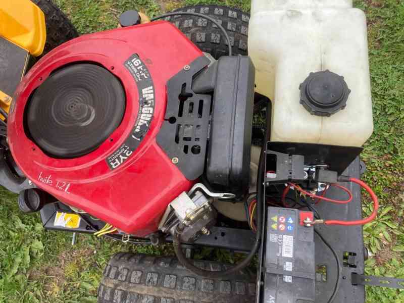 Zahradní traktor,rider Stiga Park - foto 8