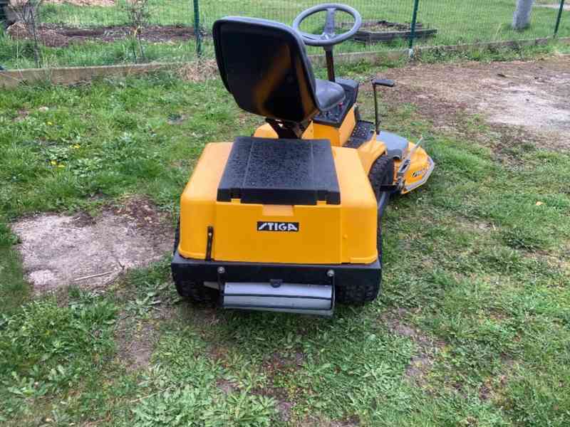 Zahradní traktor,rider Stiga Park - foto 5