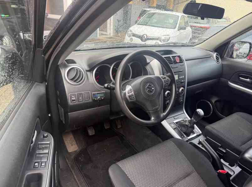Suzuki Grand Vitara 2.0i benzín 103kw - foto 9