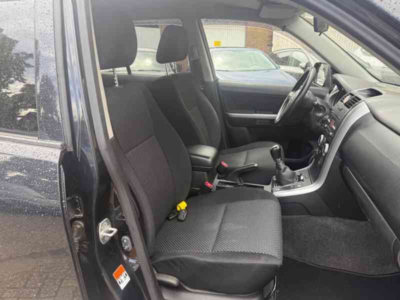 Suzuki Grand Vitara 2.0i benzín 103kw - foto 12