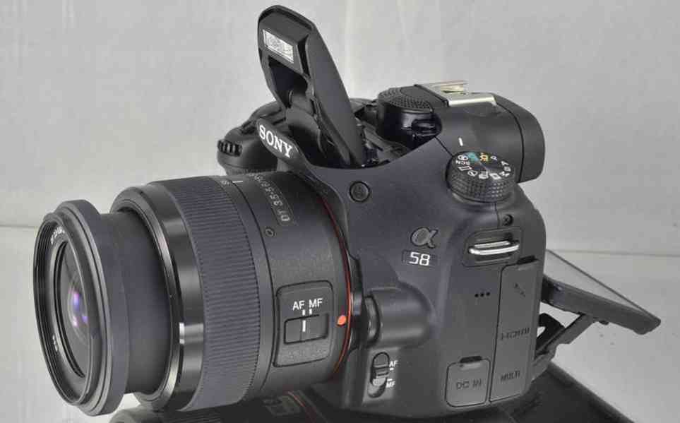 Sony SLT- A58 + Kit Objektiv DT18-55mm 1200 Exp. - foto 5