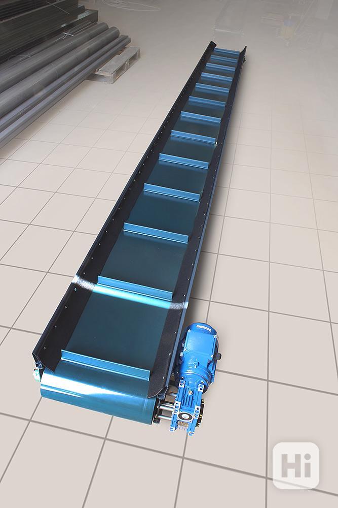 Pásový dopravník 400x40 cm s unašeči a motorem - foto 1