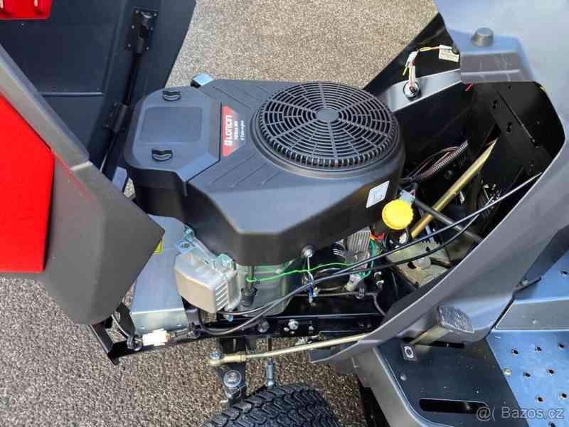 Zahradní traktor České výroby - foto 9