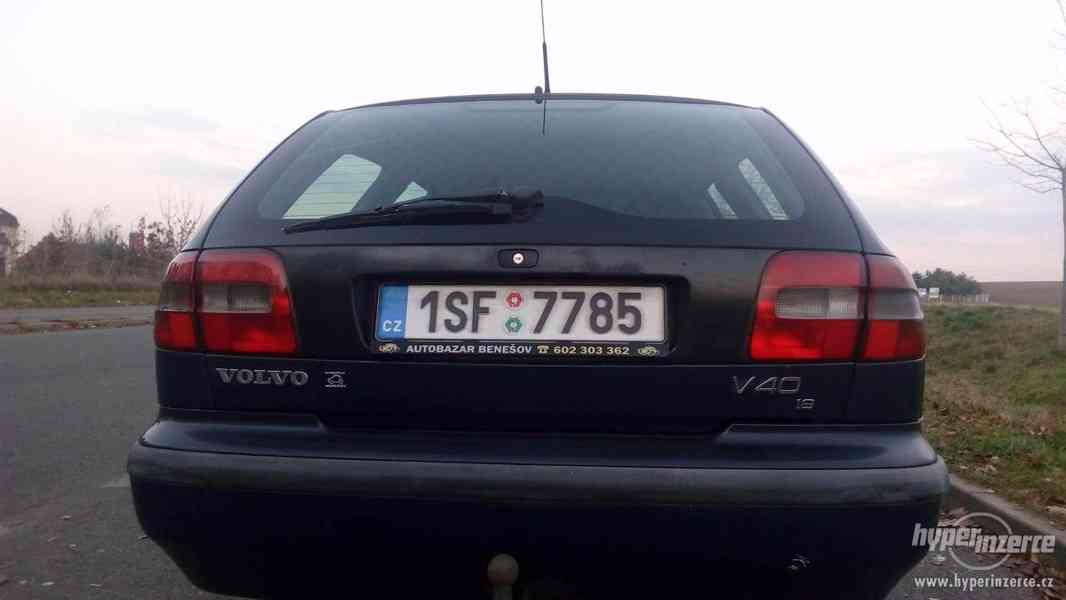 Volvo V40 1.8i 16V - foto 2