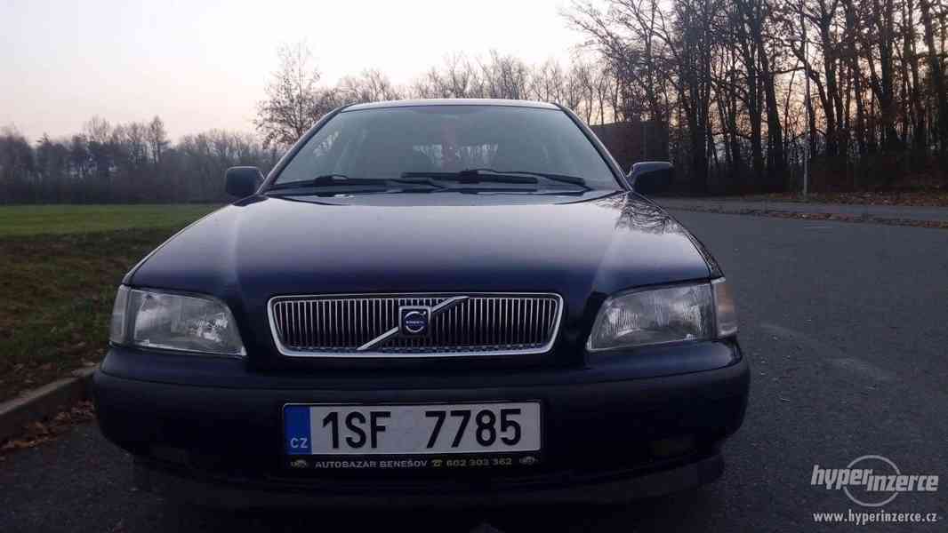 Volvo V40 1.8i 16V - foto 4
