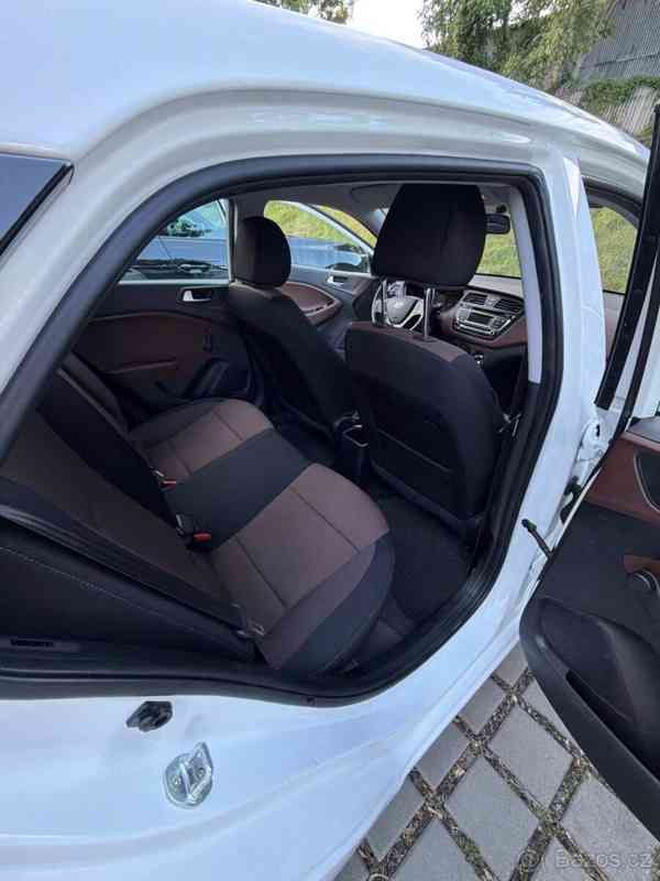 Hyundai i20 1,3   ČR, 71 tis. km, nová STK - foto 9