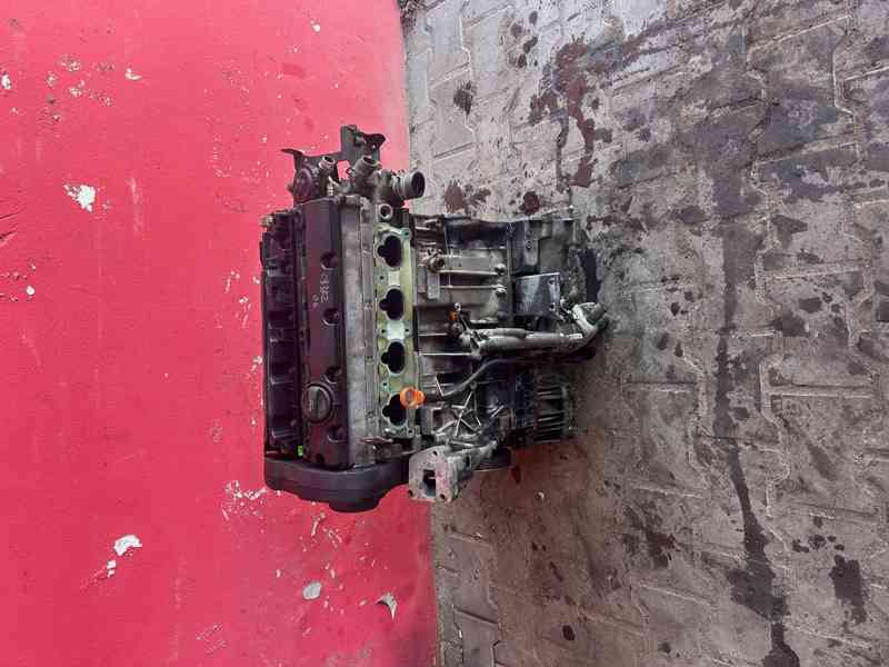 Motor 2,2i 116KW 3FZ Peugeot 406 407 807 záruka - foto 1