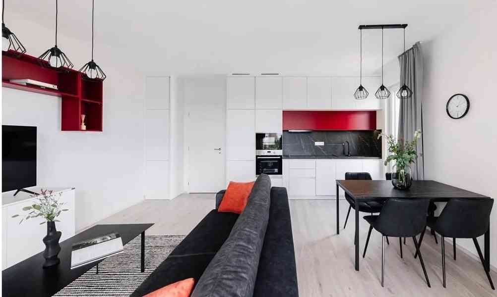 Pronájem bytu 2+kk 63 m² - foto 4