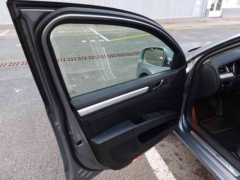 Škoda Superb Combi 2.0 TDi, 125 kW, DSG - foto 8