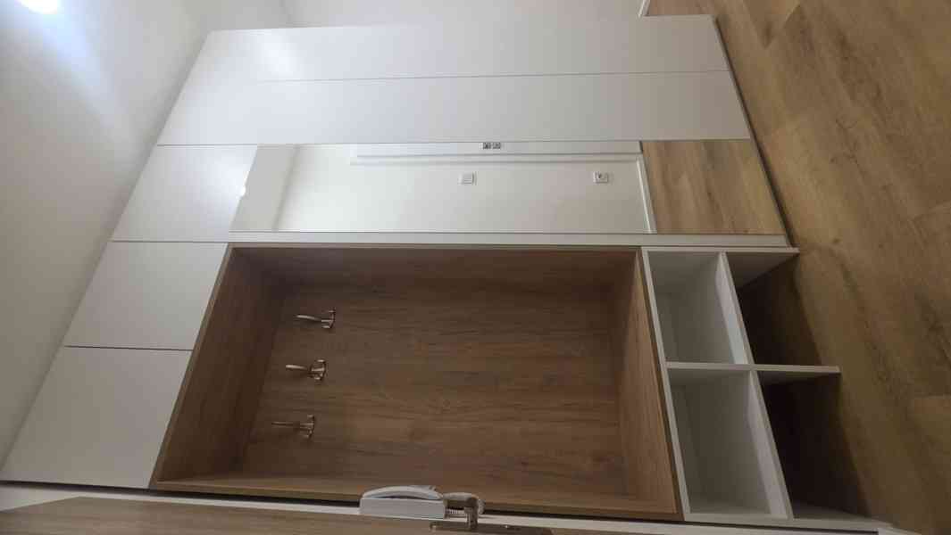 Byt 2+kk s balkonem, u metra Rajská zahrada - foto 17