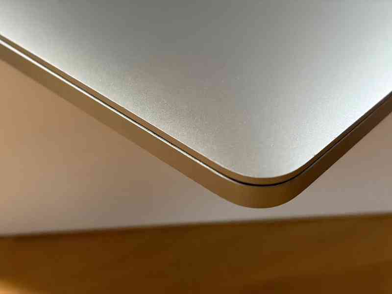 MacBook Pro M2 (16 GB RAM, 1 TB SSD), komplet balení - foto 7