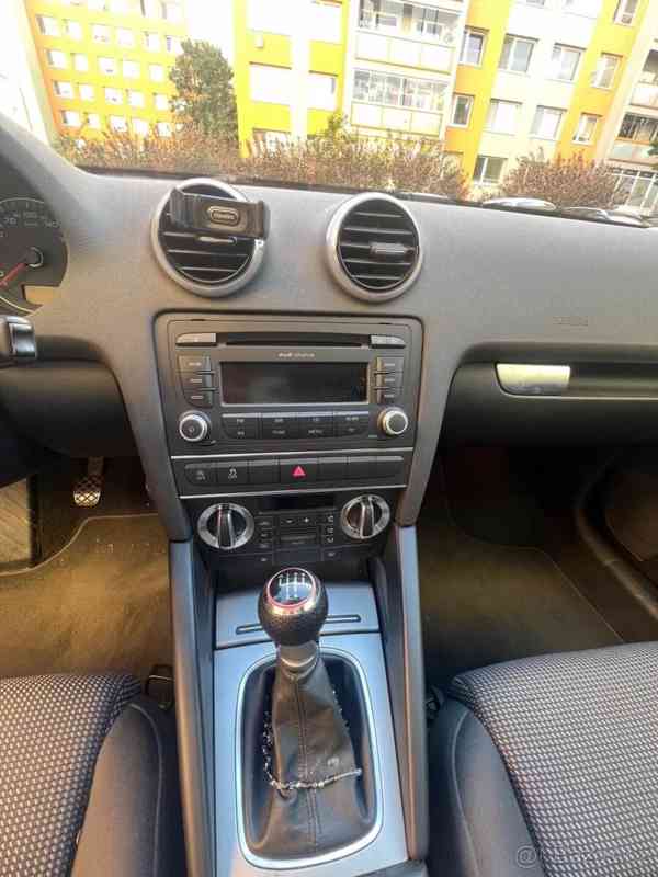 Audi A3 1,6 - foto 8