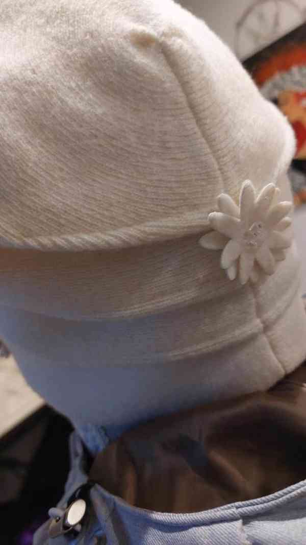 Dámská čepice Kamea bílá - foto 4