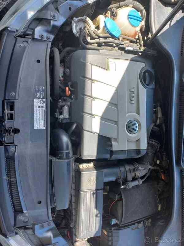 Volkswagen Golf 2,0   VI TDI 81kw - foto 3