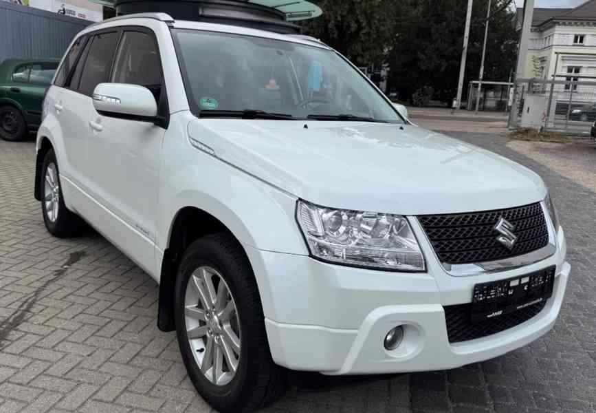 Suzuki Grand Vitara 2.4i Limited benzín 124kw - foto 19