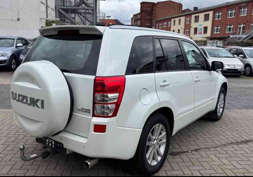 Suzuki Grand Vitara 2.4i Limited benzín 124kw - foto 6