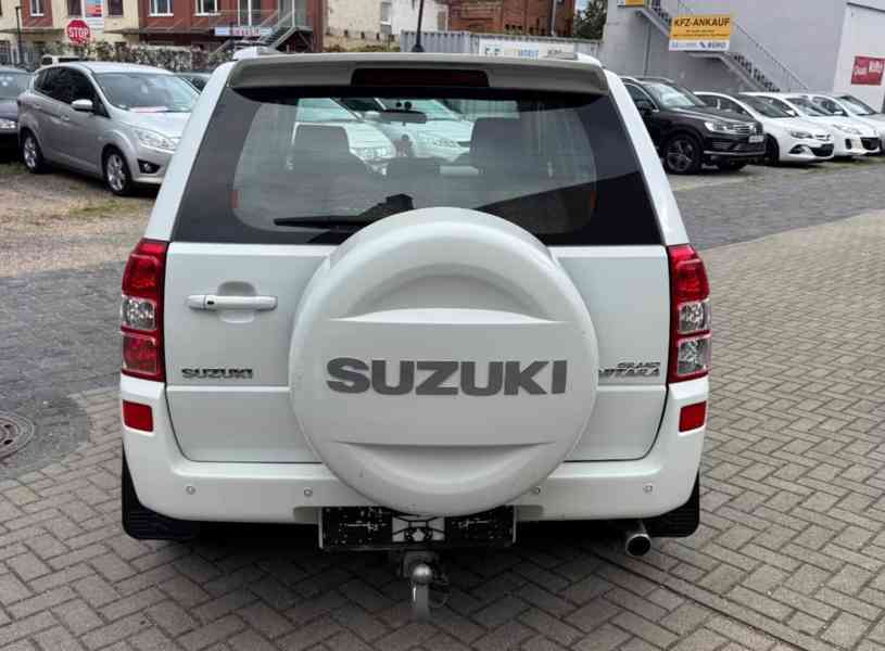 Suzuki Grand Vitara 2.4i Limited benzín 124kw - foto 7