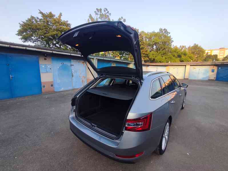 Škoda Superb 3 combi 2.0 TDi DSG Ambition,ČR,1.maj,DPH,garáž - foto 17