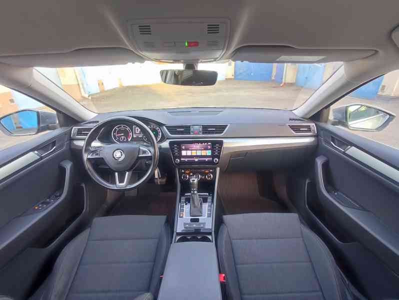 Škoda Superb 3 combi 2.0 TDi DSG Ambition,ČR,1.maj,DPH,garáž - foto 11