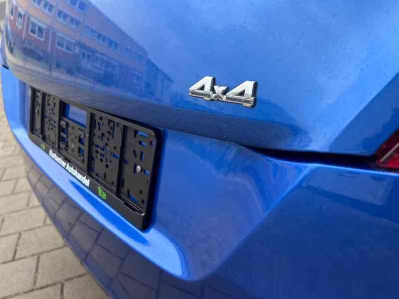 Suzuki Swift 1,3i Club 4x4 benzín 69kw - foto 12