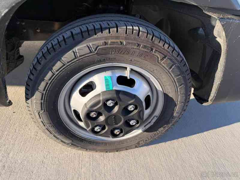 Iveco Daily 40C18 vč. návěsu a nástavby - foto 10