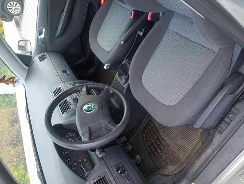 Škoda Fabia - foto 8