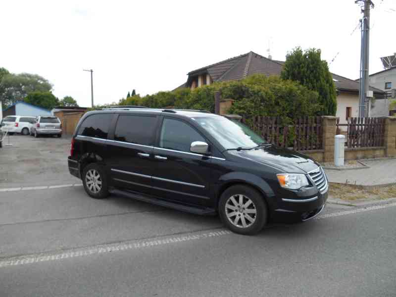Chrysler Grand Voyager 3,8 EU RT Limit DVD Navi 2009 - foto 1