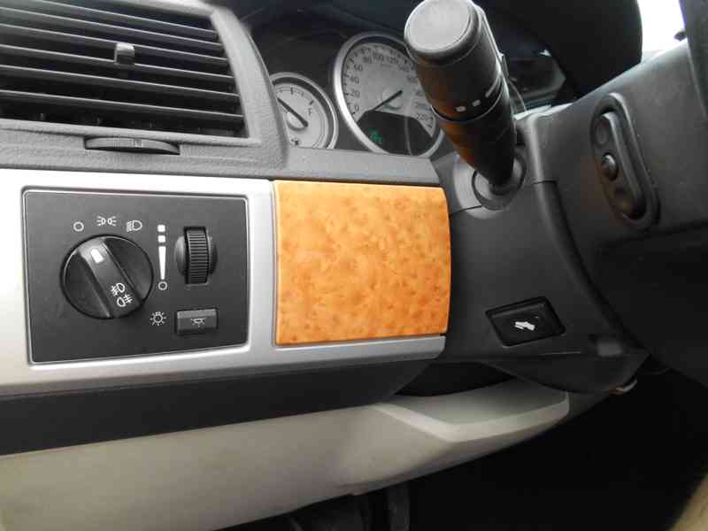 Chrysler Grand Voyager 3,8 EU RT Limit DVD Navi 2009 - foto 22