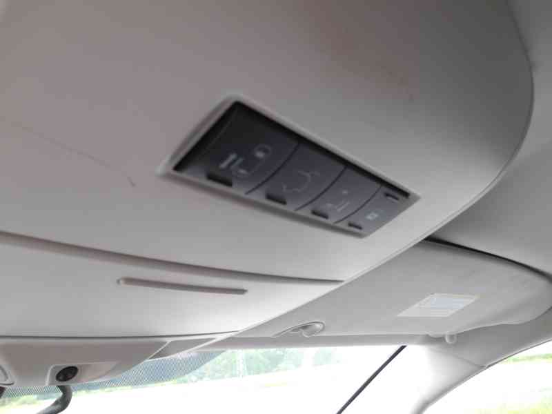 Chrysler Grand Voyager 3,8 EU RT Limit DVD Navi 2009 - foto 21