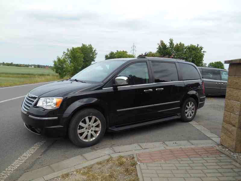 Chrysler Grand Voyager 3,8 EU RT Limit DVD Navi 2009 - foto 2