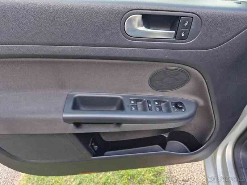 Volkswagen Golf Plus 1,2 - foto 13