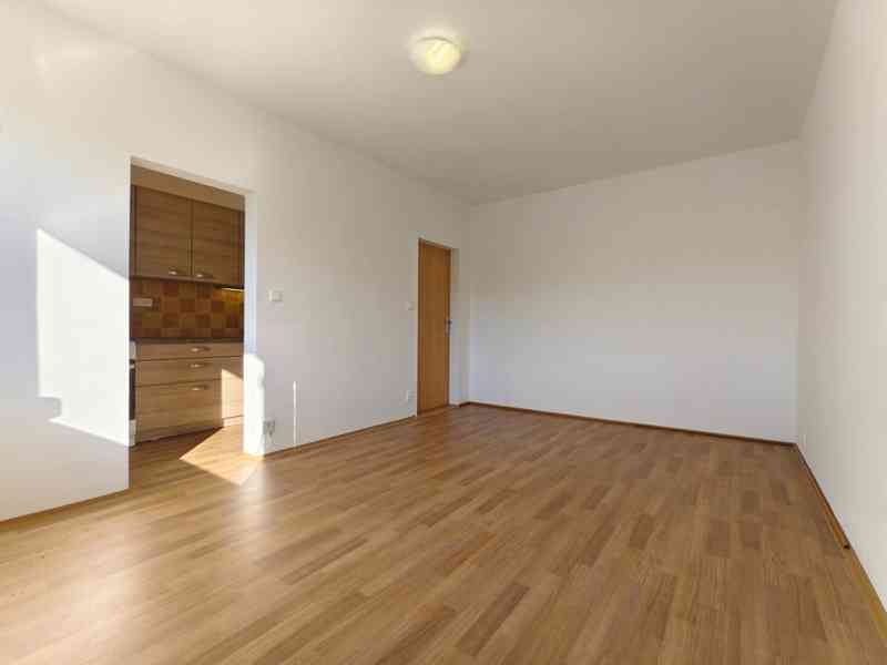 Pronájem 2+kk, 50m2+balk. (LBC - Kristiánov, ul. Na Bídě) - foto 3