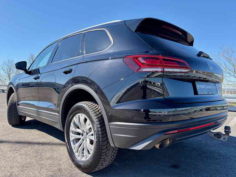 VW Touareg 3.0 TDI kůže VZDUCH tažné 4x vyhřívání ACC LED - foto 6
