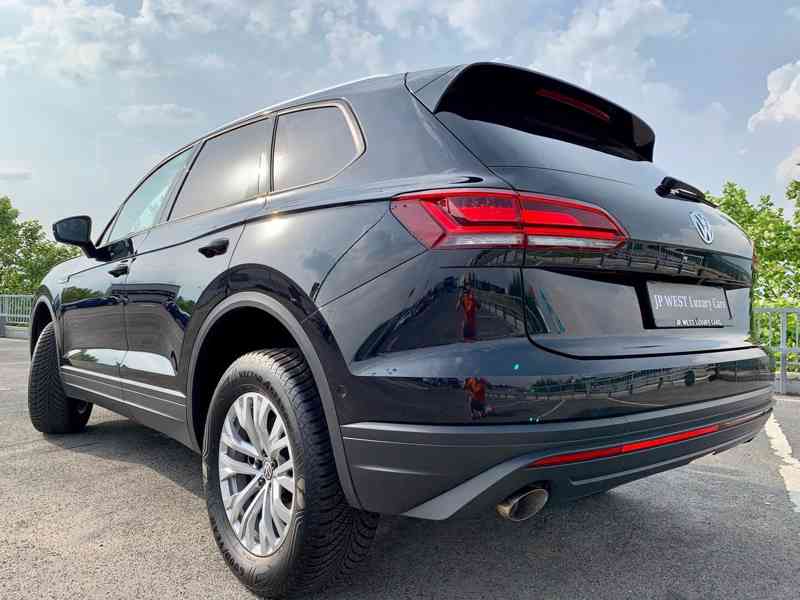 VW Touareg 3.0 TDI kůže VZDUCH tažné 4x vyhřívání ACC LED - foto 6