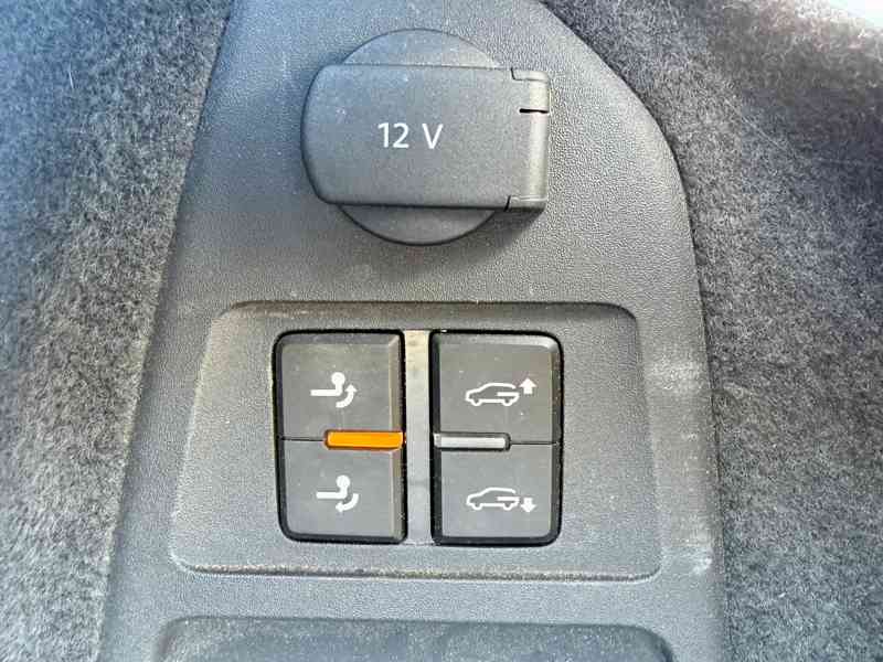 VW Touareg 3.0 TDI kůže VZDUCH tažné 4x vyhřívání ACC LED - foto 19