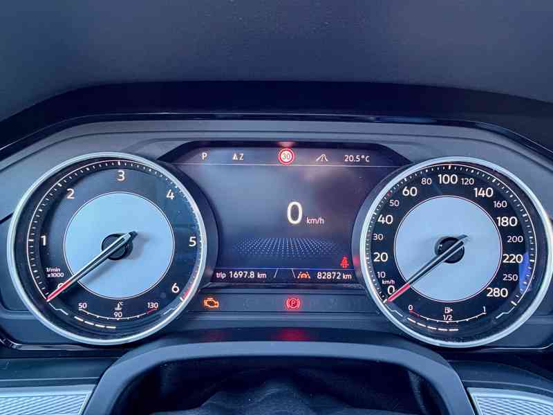 VW Touareg 3.0 TDI kůže VZDUCH tažné 4x vyhřívání ACC LED - foto 13