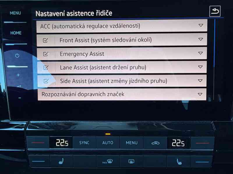 VW Touareg 3.0 TDI kůže VZDUCH tažné 4x vyhřívání ACC LED - foto 17