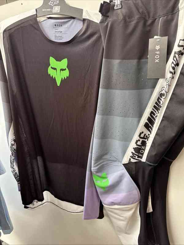 Motokrosový komplet FOX Flexair - 36 - foto 2