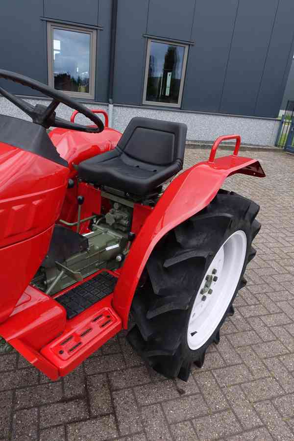 Traktor Yanmar YM1610 4wd - foto 5