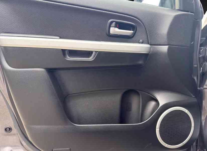 Suzuki Grand Vitara 2.4i Comfort+ AUT. benzín 124kw - foto 9
