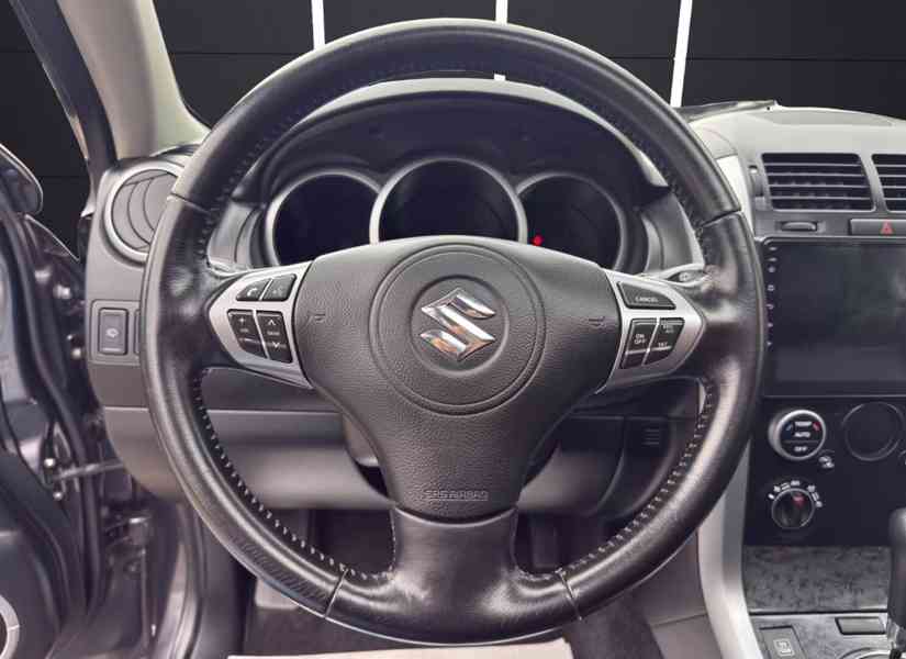 Suzuki Grand Vitara 2.4i Comfort+ AUT. benzín 124kw - foto 7