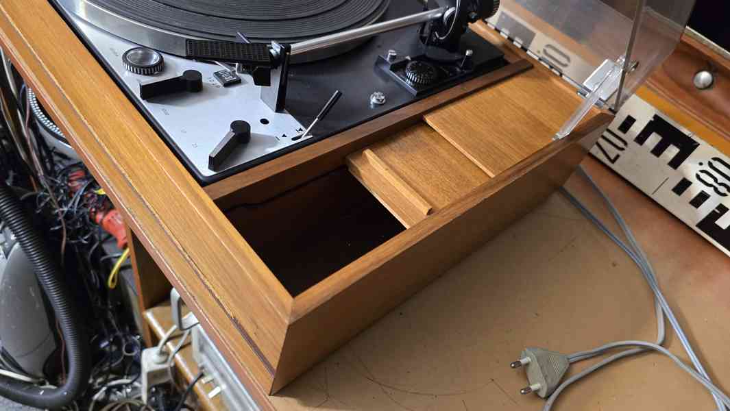 Unikátní gramofon Dual 1229 - SABA 785 - foto 4