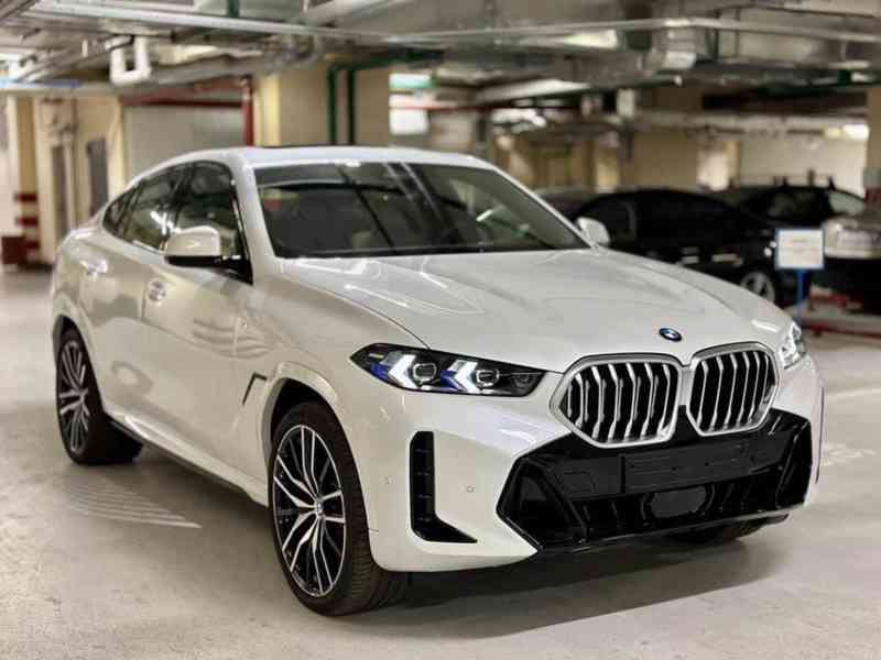 BMW X6 30d LCI – 2023 298 k 6,1 s 0-100 km/h - foto 3