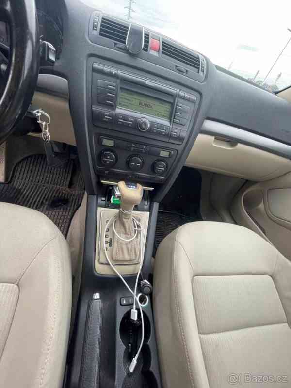Škoda Octavia 2,0   TDI - foto 7