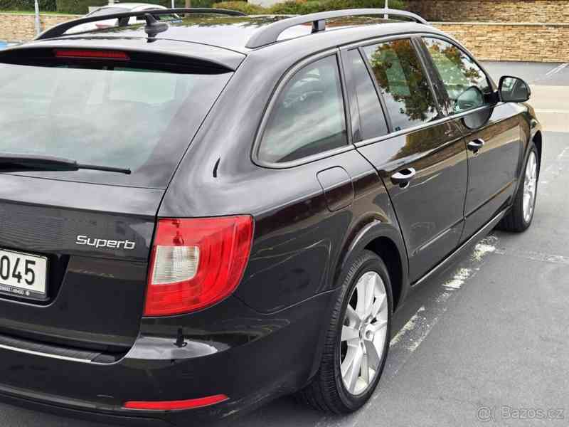 Škoda Superb 2,0   TDi 103kW DSG, 2012 - foto 15