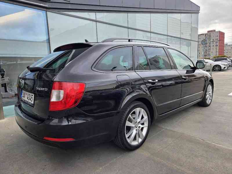 Škoda Superb 2,0   TDi 103kW DSG, 2012 - foto 17