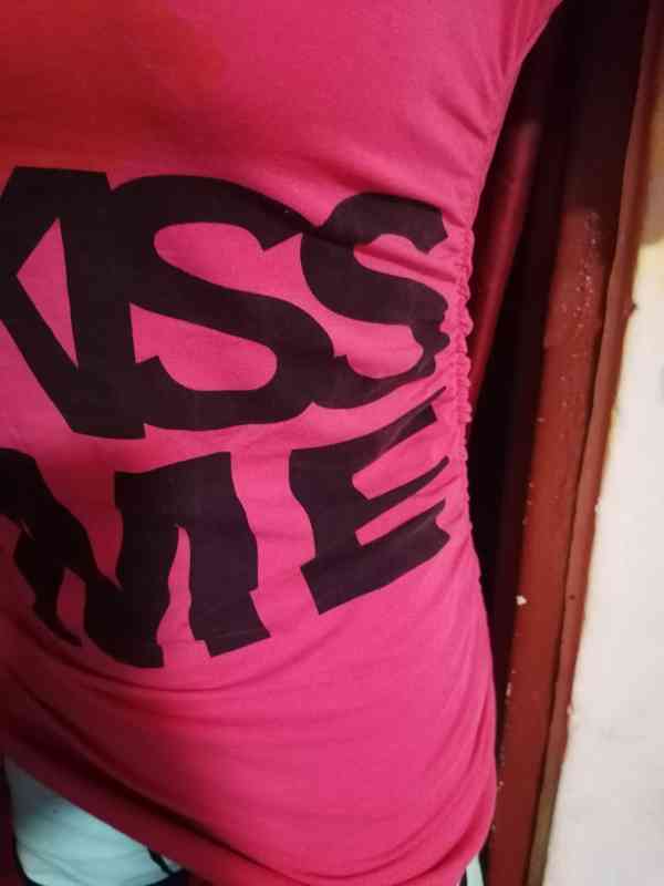 Dámské tričko s nařasením, Kiss Me, vel. S/M - foto 2