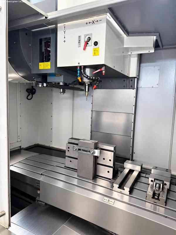 CNC vertikální obráběcí centrum KOVOSVIT MAS VCI-Q 1000 - foto 2