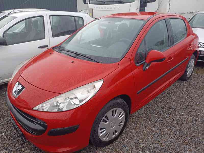 Peugeot 207 1.4 70Kw RV.2008  - foto 1